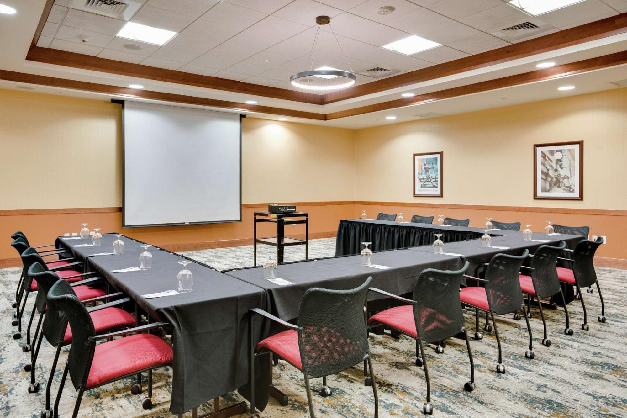 Hilton Garden Inn Milwaukee Airport Εξωτερικό φωτογραφία