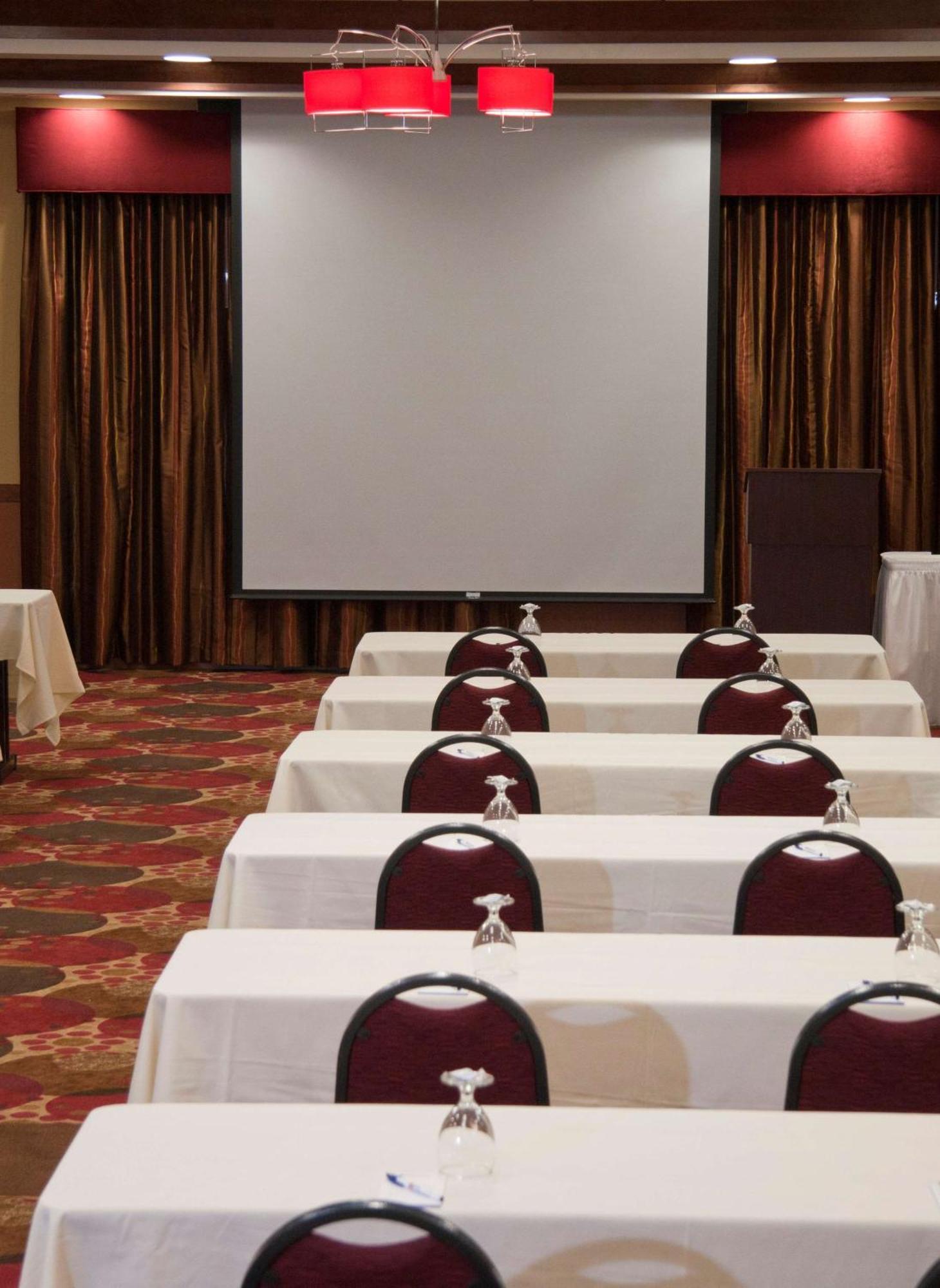 Hilton Garden Inn Milwaukee Airport Εξωτερικό φωτογραφία