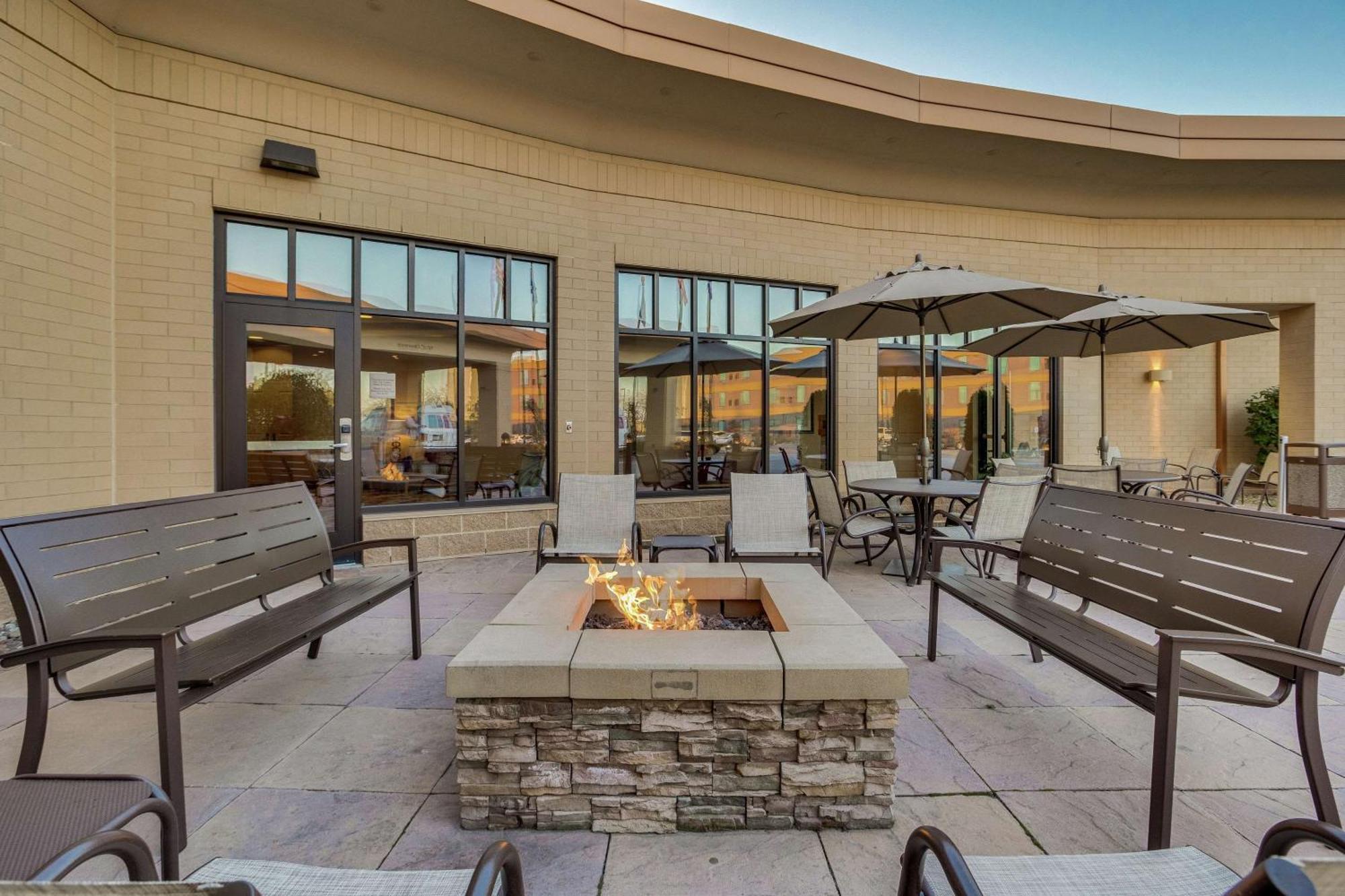 Hilton Garden Inn Milwaukee Airport Εξωτερικό φωτογραφία