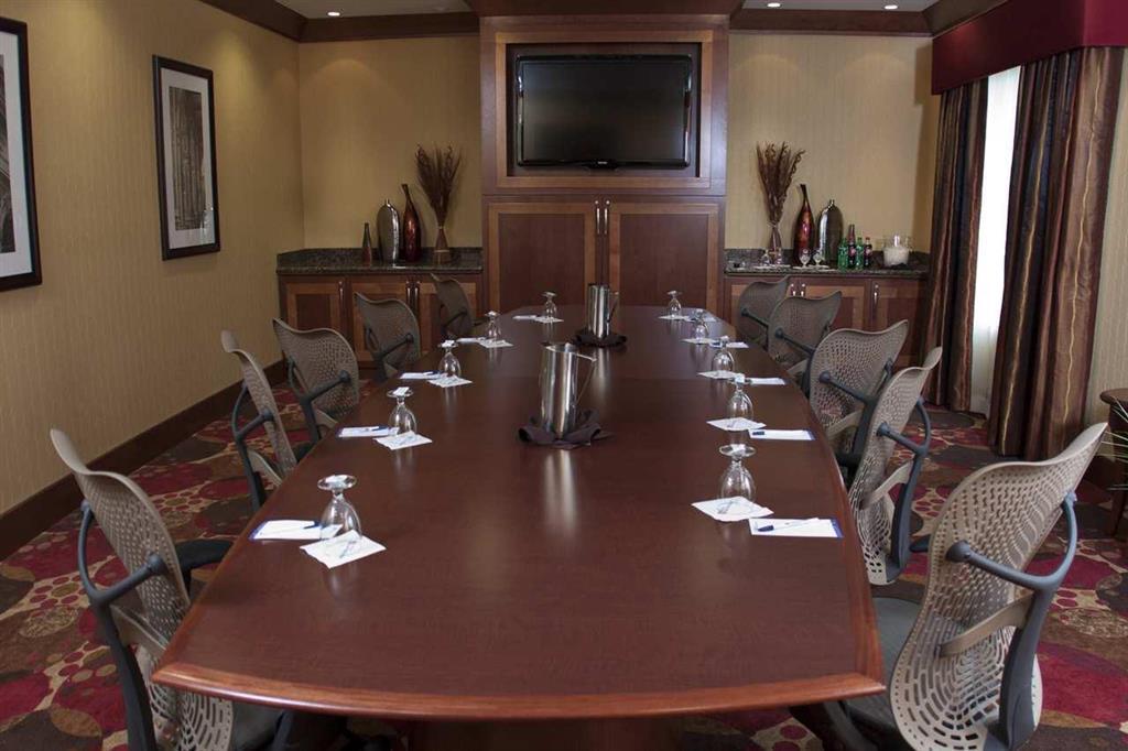 Hilton Garden Inn Milwaukee Airport Ανέσεις φωτογραφία